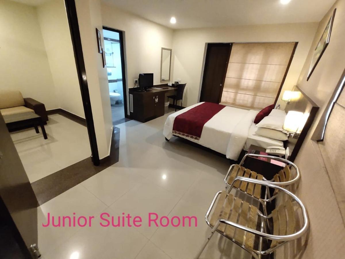 Arpanaa Hotel Tiruvannámalaj Kültér fotó