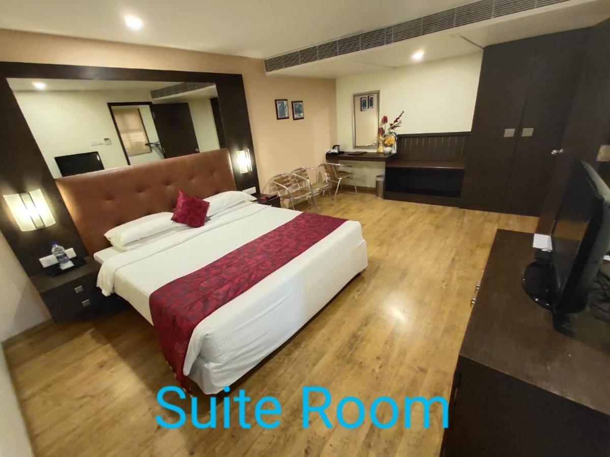 Arpanaa Hotel Tiruvannámalaj Kültér fotó